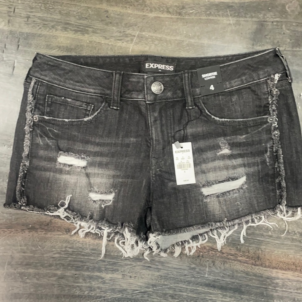 Express size 4 black denim shorts
